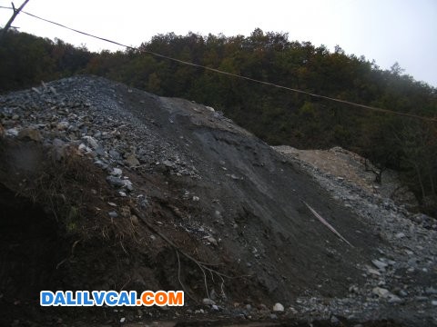 欒川縣非法盜采鋁礦嚴(yán)重1