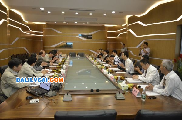 華昌鋁廠鋁型材自動化立體倉庫成果鑒定會會場照片.jpg