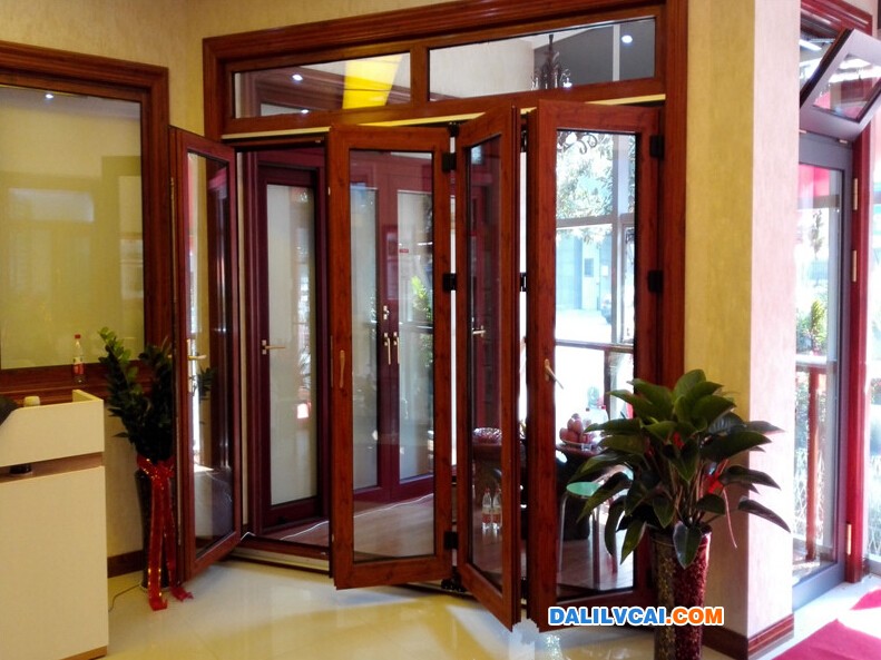 偉業(yè)黃山形象店內(nèi)新款豪華鋁合金門(mén)窗