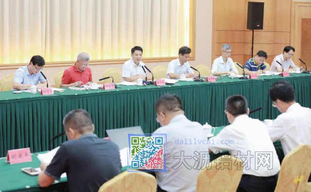 佛山南海建設(shè)全國(guó)機(jī)器人集成創(chuàng)新中心工作座談會(huì)現(xiàn)場(chǎng)